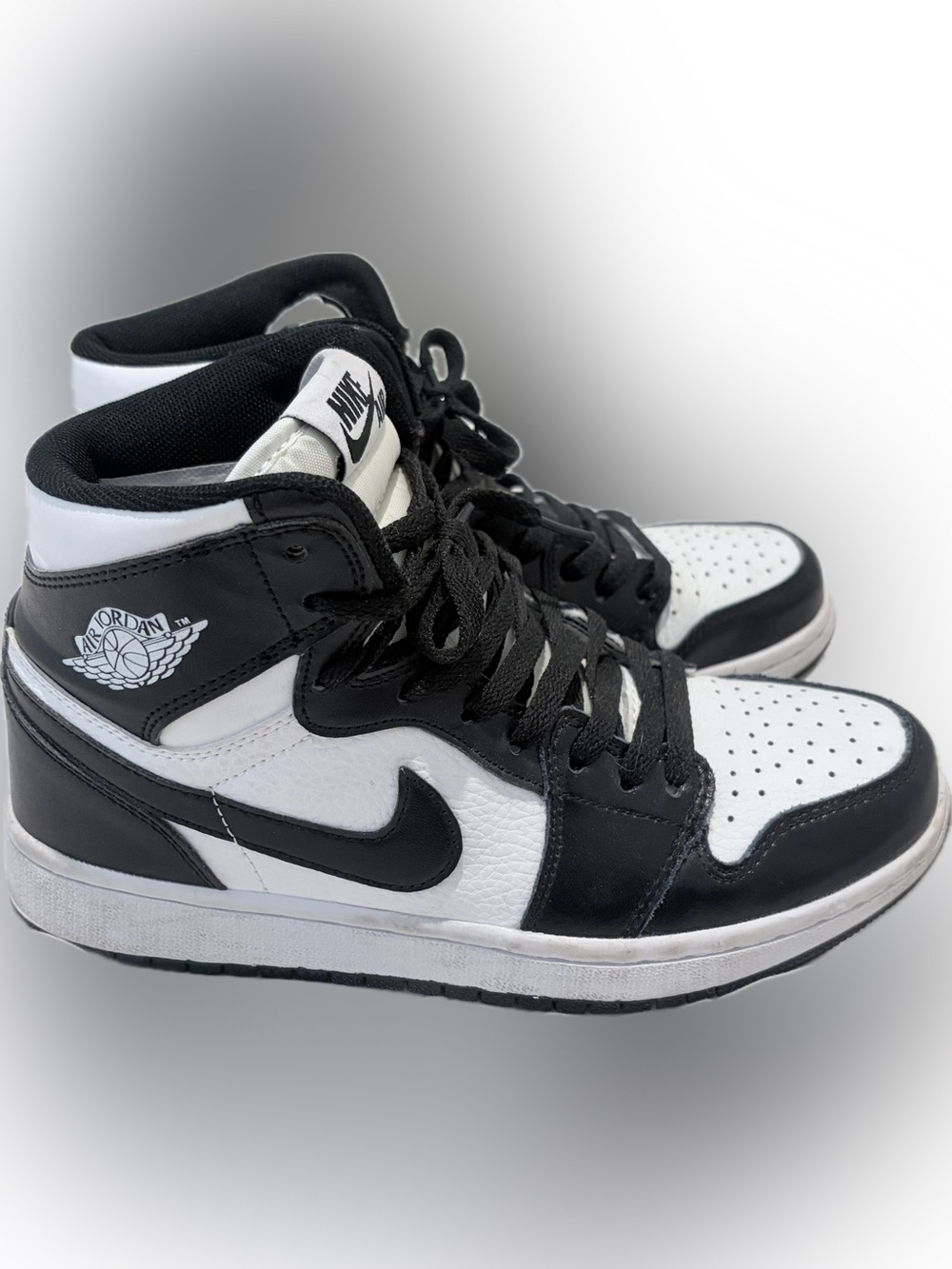 Nike women’s 8 Black White High-Top Sneakers air Jordan pandas